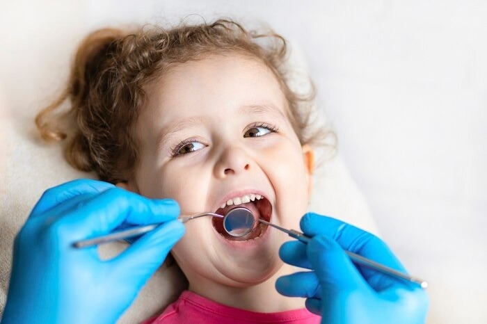 دلایل خراب شدن دندان شیری کودکان