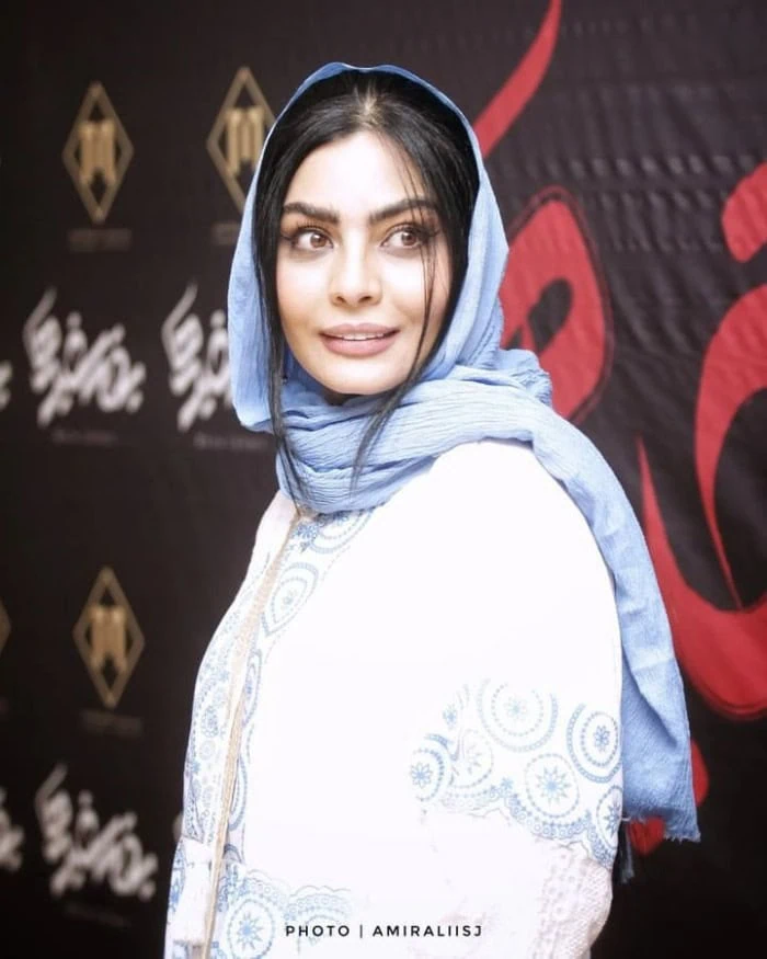 صحرا اسداللهی