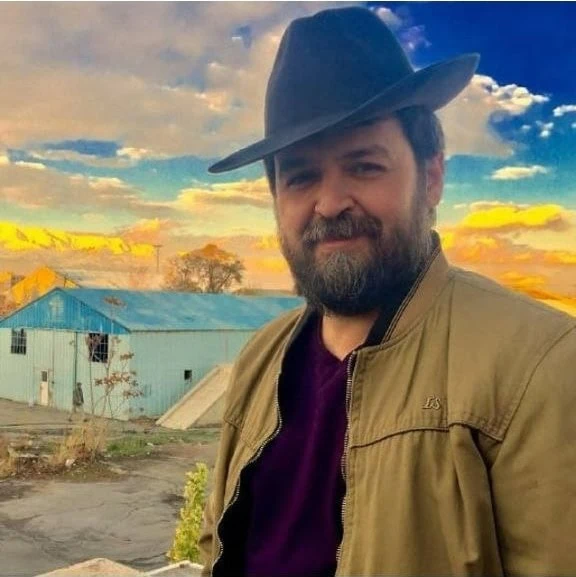 بیوگرافی ناصر فخری