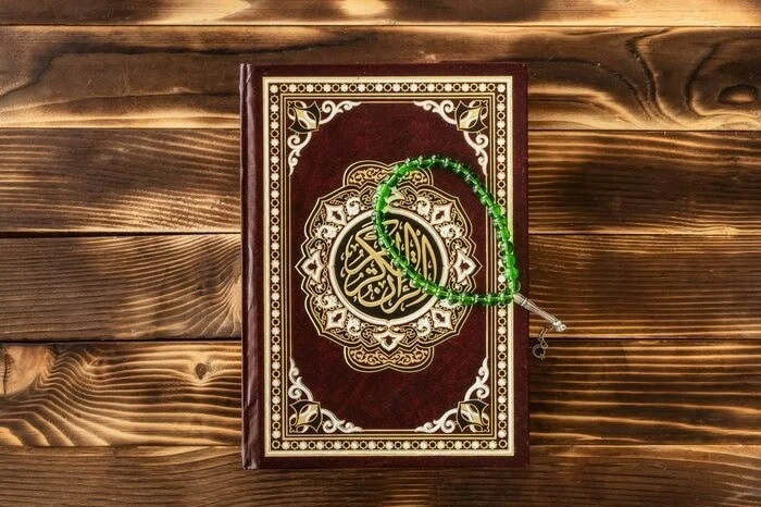 سوره نبا صوتی با متن و ترجمه + خواص عم یتسائلون کامل