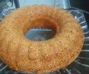 کیک کنجدی