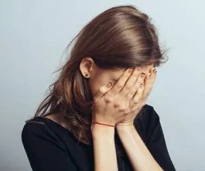 احساس بی ارزشی