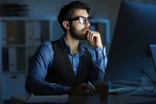 عوارض کار با کامپیوتر 