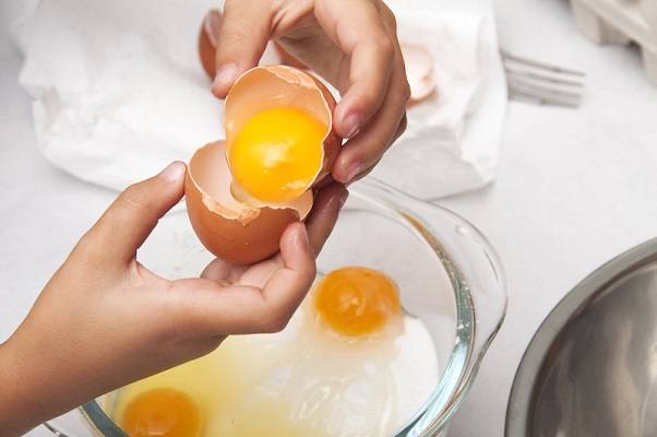 نکاتی برای خرید تخم مرغ سالم و روش صحیح نگهداری از آن 