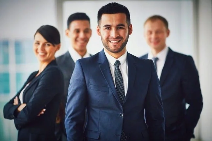 رفتار مدیر با کارمندان بازخورد رئیس خوب