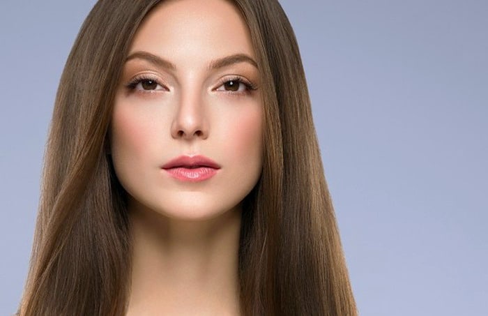 صاف کردن مو برای جوان دیده شدن موهای صاف