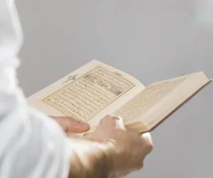 خواندن قرآن