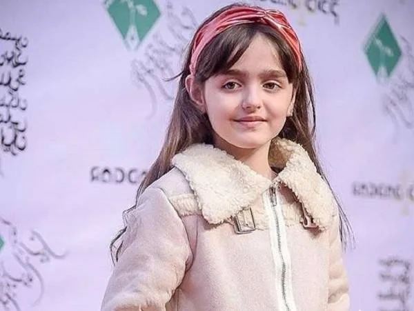 نیوشا علیپور