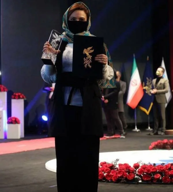 گلاره عباسی