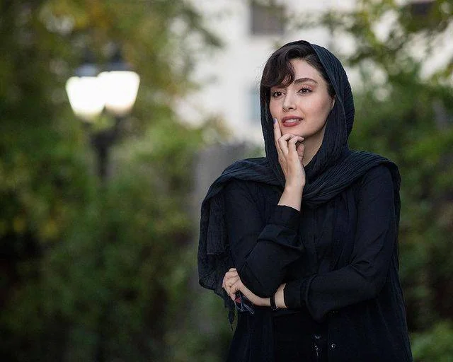دیبا زاهدی