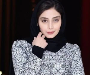 دیبا زاهدی