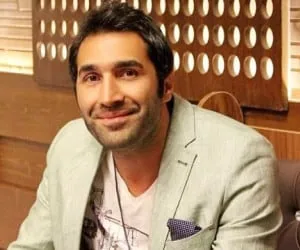 هادی کاظمی