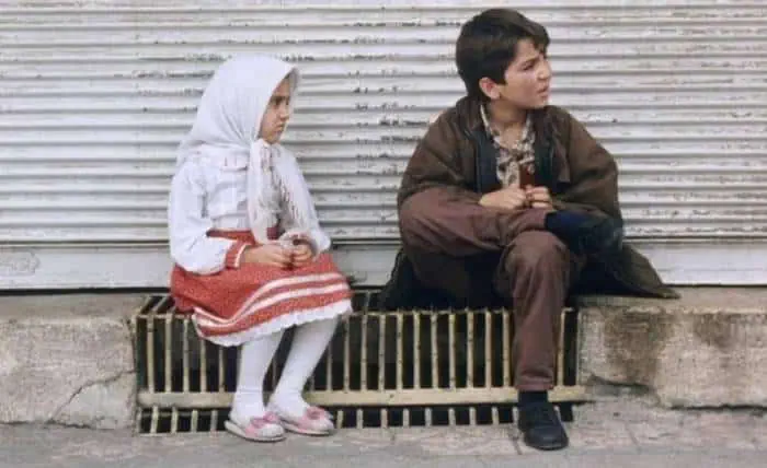بازیگران بادکنک سفید