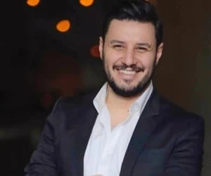 جواد عزتی