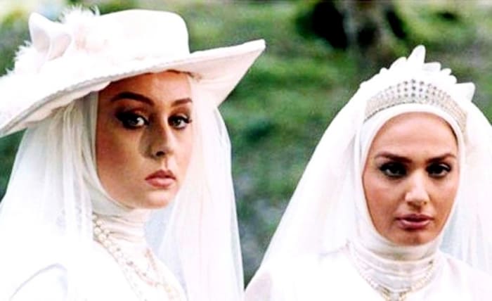 مرجان محتشم و حدیث فولادوند