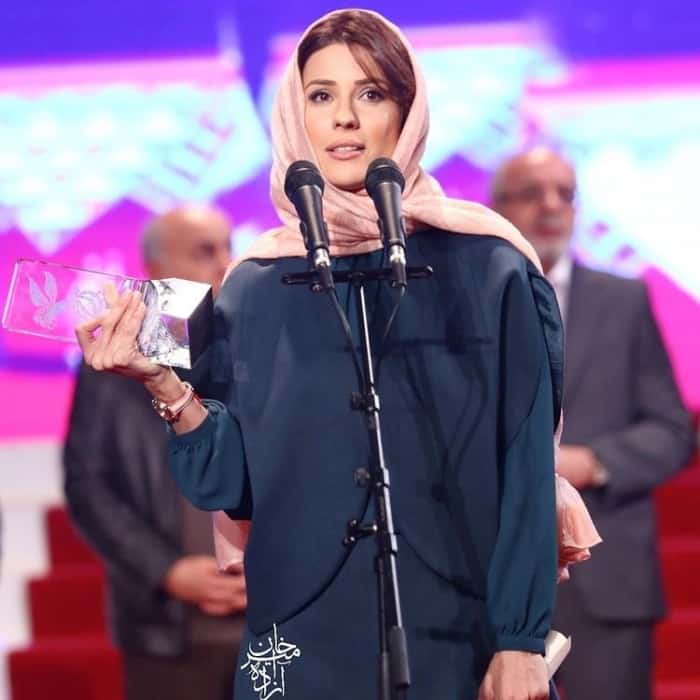 سارا بهرامی برنده بهترین جایزه زن جشنواره فجر سیمرغ سارا بهرامی