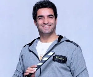 منوچهر هادی
