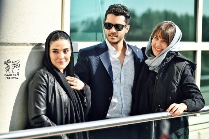 سینا سهیلی با همسر و خواهرش