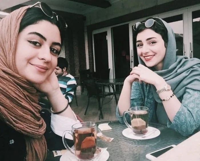 فاطیما بهارمست و هستی مهدوی فر