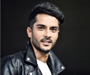 ساعد سهیلی