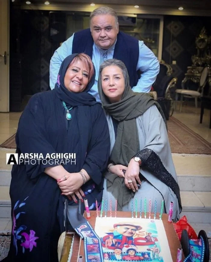 اکبر عبدی و همسرش