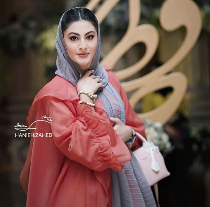 مریم مومن