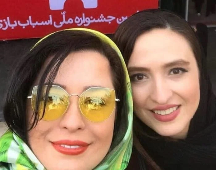 گلاره عباسی و مهراوه شریفی نیا