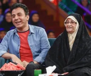 داریوش فرضیایی و مادرش