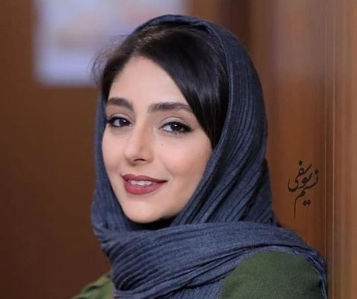 هستی مهدوی فر 