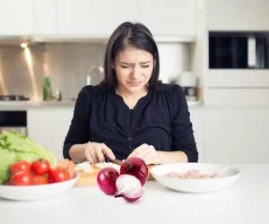 خرد کردن پیاز 