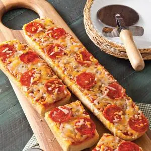 پیتزا با نان باگت