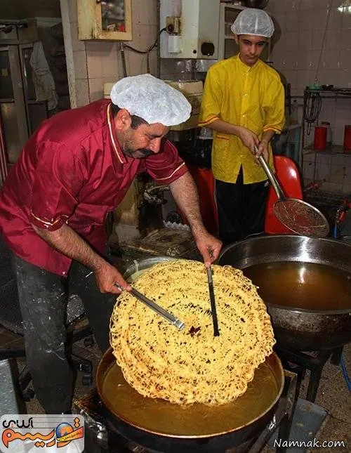 بزرگترین زولبیای ایران آماده شد