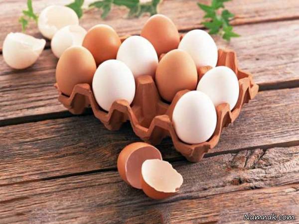 تخم مرغ سفید و قهوه ای 