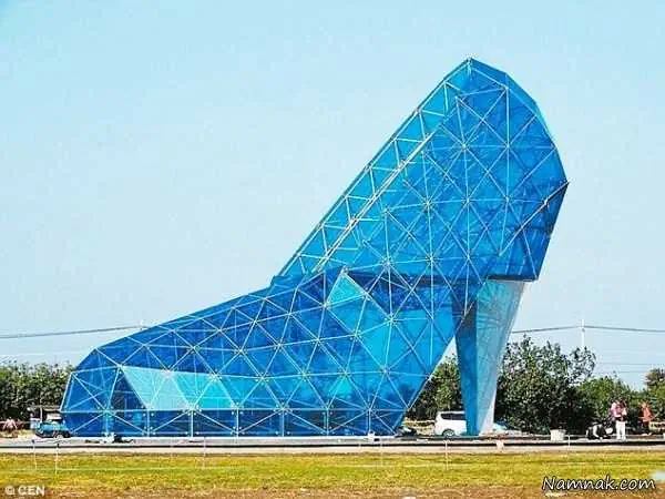 ساختمان پاشنه بلند