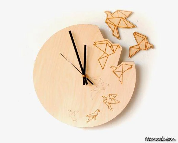 ساعت دیواری چوبی