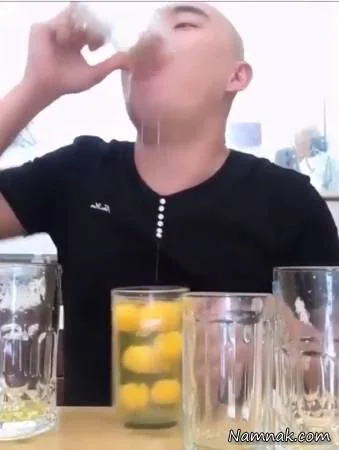 خوردن تخم مرغ خام 