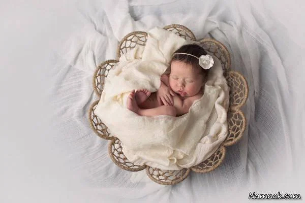 عکس نوزاد تازه متولد شده در بیمارستان