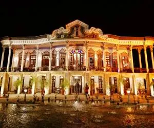 عمارت شاپوری شیراز