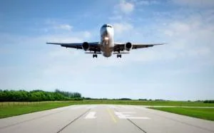 فرود هواپیما در بزرگراه