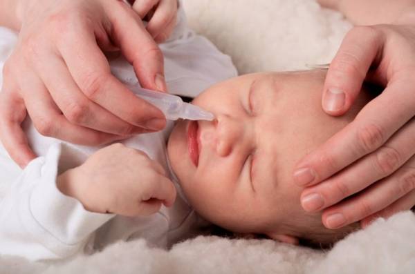 درمان گرفتگی بینی نوزاد با دارو