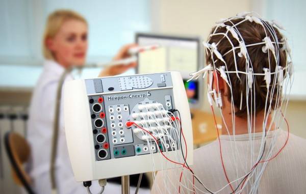 الکتروانسفالوگرام (EEG)