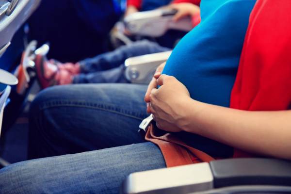خطرات سفر در بارداری