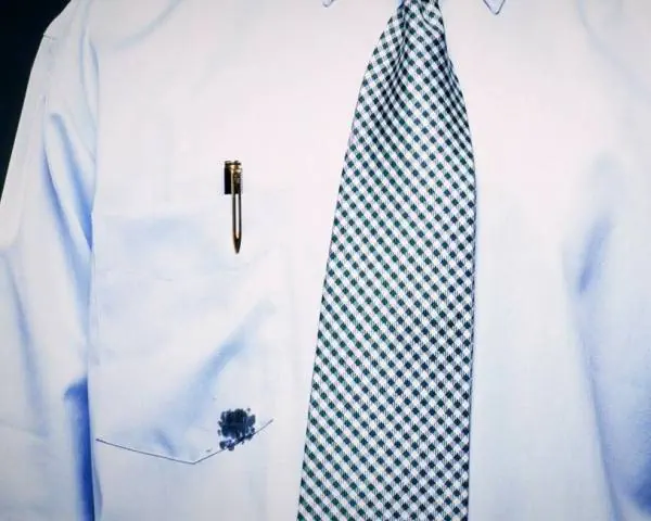 از بین بردن لکه جوهر از پارچه لکه جوهر روی لباس