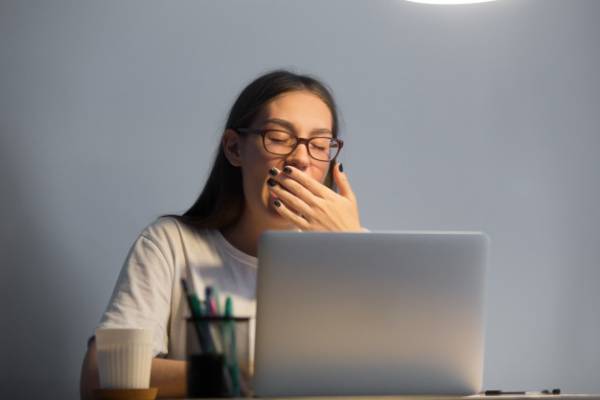 خواب آلودگی بهاری