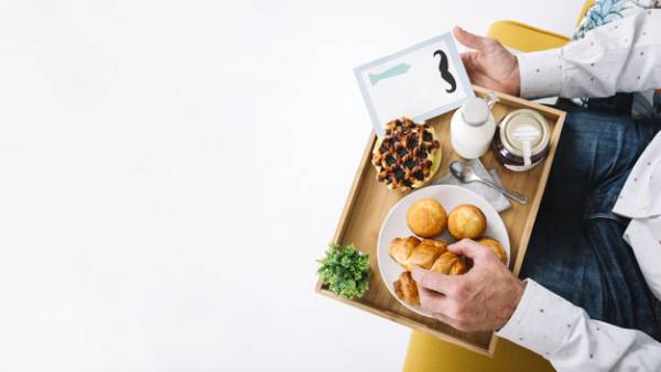 صبحانه خوردن