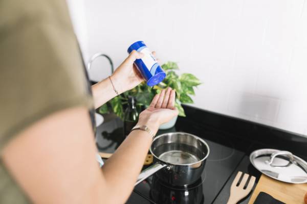 اجتناب از نمک خوردن