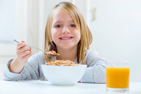 غذاهای متنوع و مقوی برای صبحانه کودک