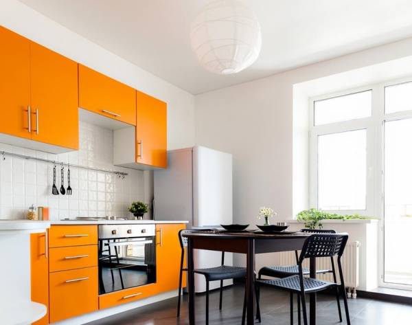آشپزخانه نارنجی