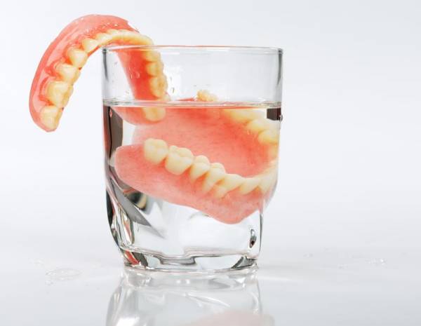 ضدعفونی دندان مصنوعی