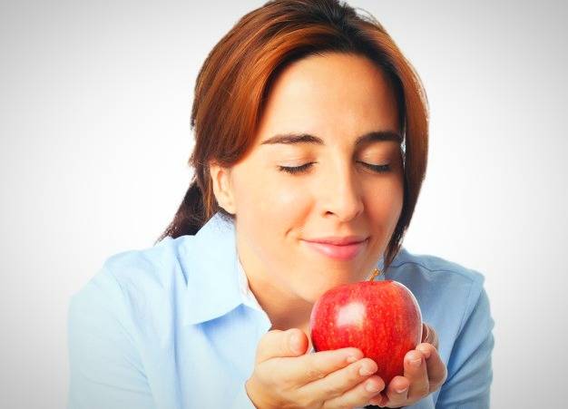 بوییدن میوه ها برای لاغری
